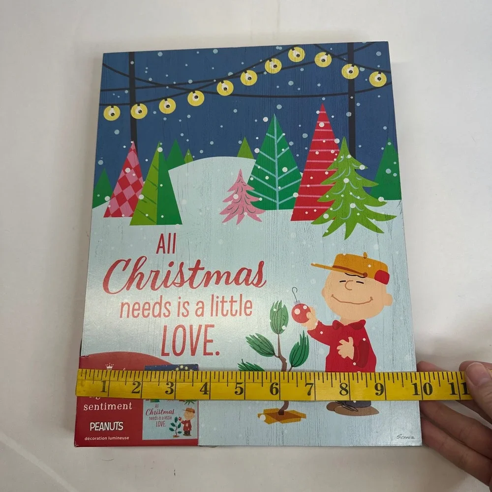 Hallmark Peanuts Charlie Brown Light-Up Sentiment Christmas Wood Sign‎ 12.5in